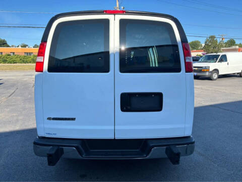 2024 Chevrolet Express 2500