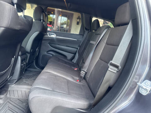 2018 Jeep Grand Cherokee Laredo