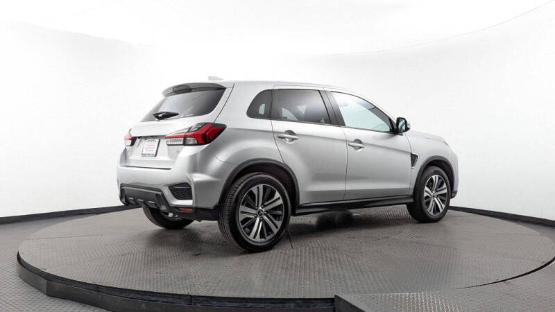 2024 Mitsubishi Outlander Sport SE