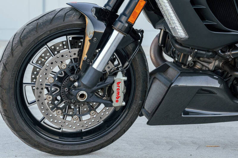 2011 Ducati Diavel