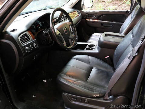 2011 GMC Yukon XL SLT