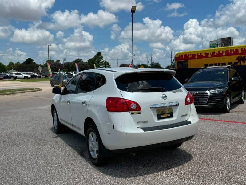2013 Nissan Rogue SV