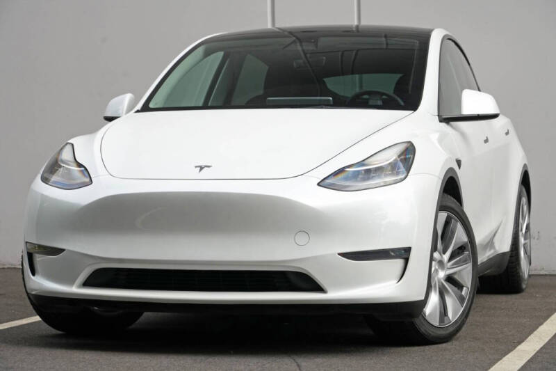2023 Tesla Model Y Long Range