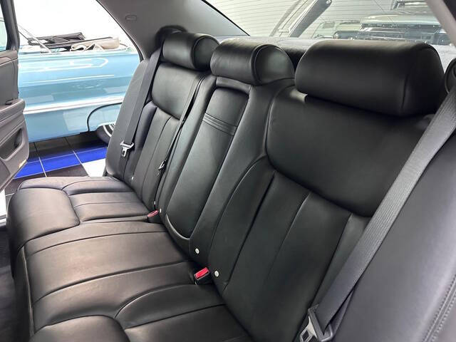 2011 Cadillac DTS Luxury Collection