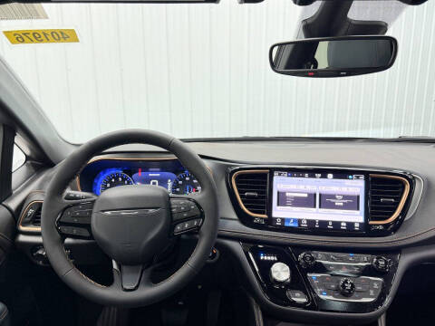 2027 Chrysler Pacifica Pinnacle