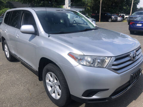 2012 Toyota Highlander for sale at Chris Auto Sales in Springfield MA