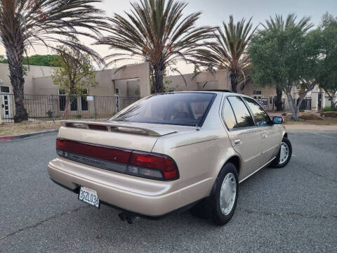 1994 Nissan Maxima SE