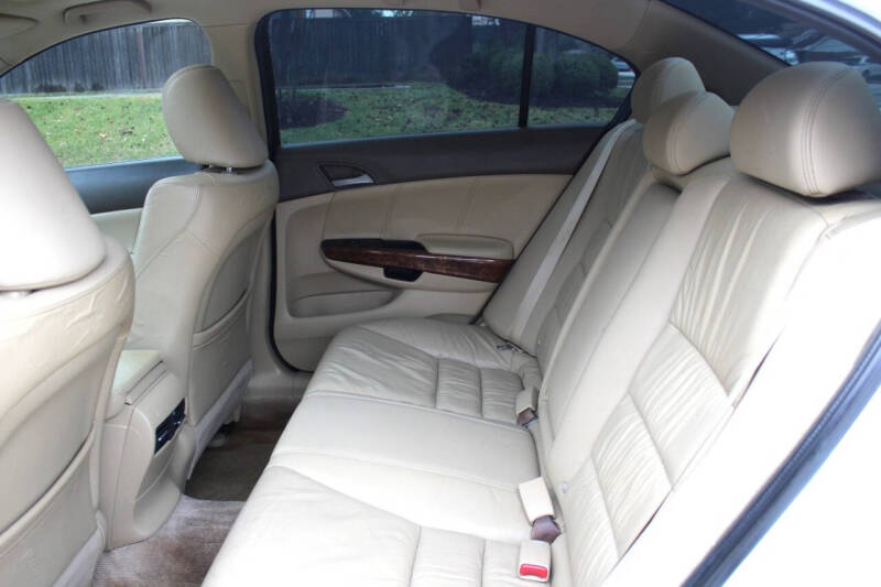 2010 Honda Accord EX-L V6 w/Navi