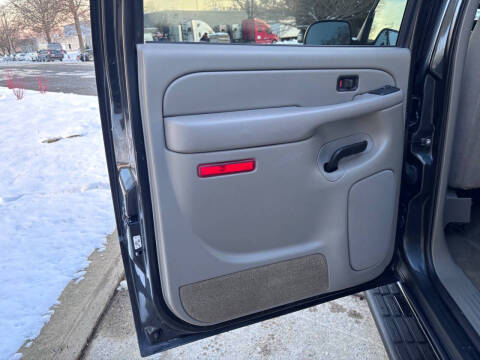 2004 Chevrolet Suburban 1500 LT