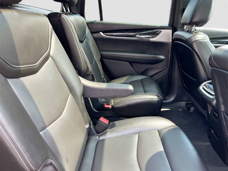 2022 Cadillac XT6 Premium Luxury