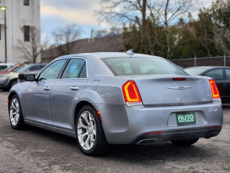 2017 Chrysler 300 C Platinum