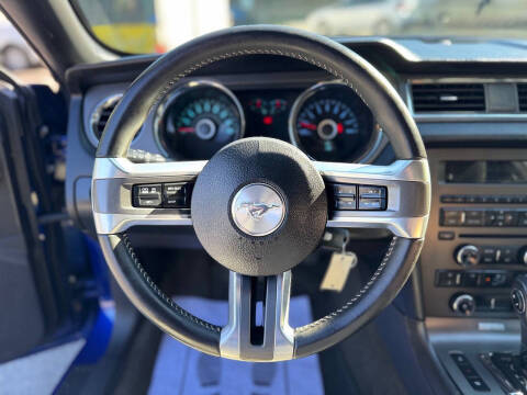 2014 Ford Mustang V6