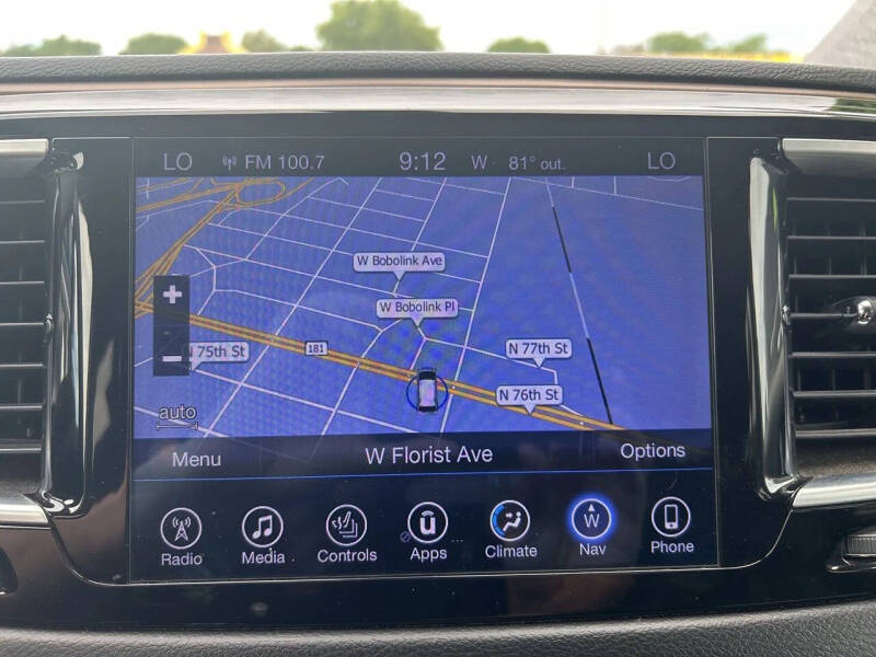 2017 Chrysler Pacifica Touring-L Plus