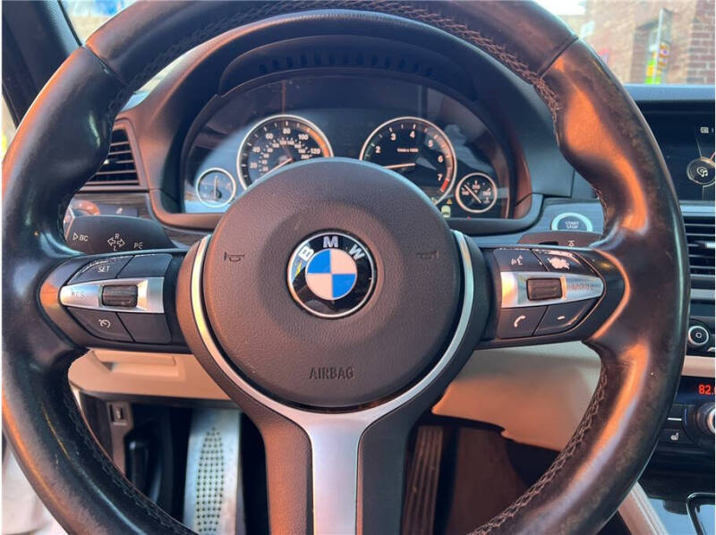 2015 BMW 5 Series 528i