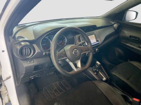 2019 Nissan Kicks S