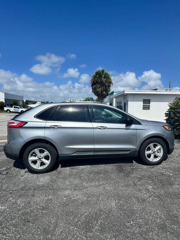 2022 Ford Edge SE