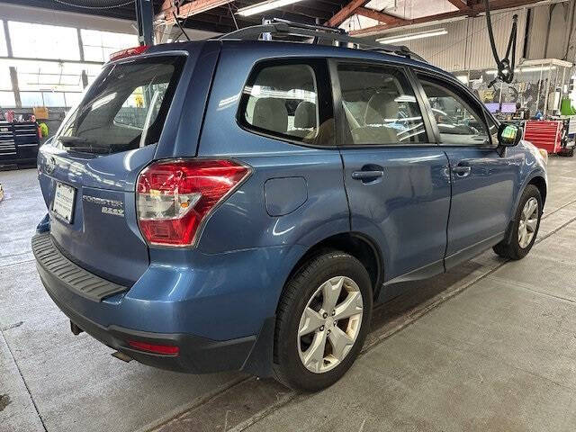 2015 Subaru Forester 2.5i