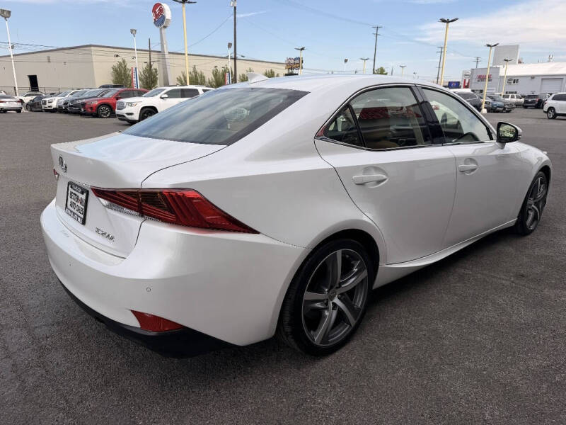 2017 Lexus IS 200t