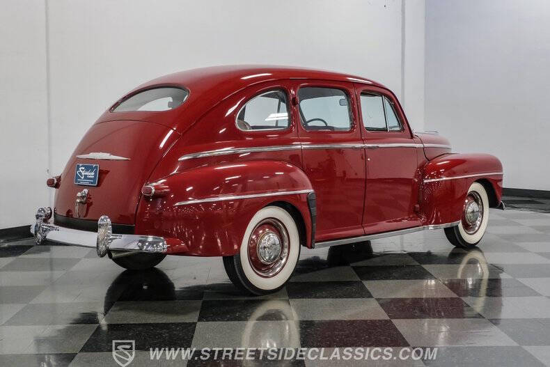 1948 Ford Deluxe