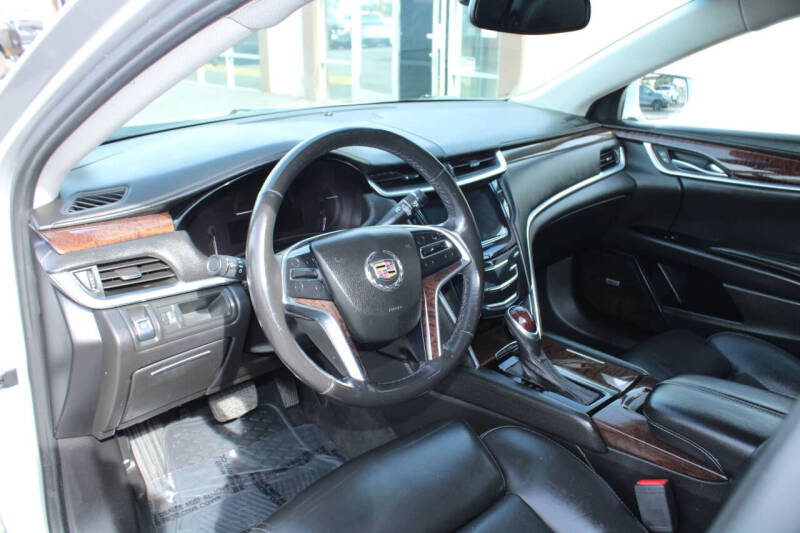 2013 Cadillac XTS Luxury Collection