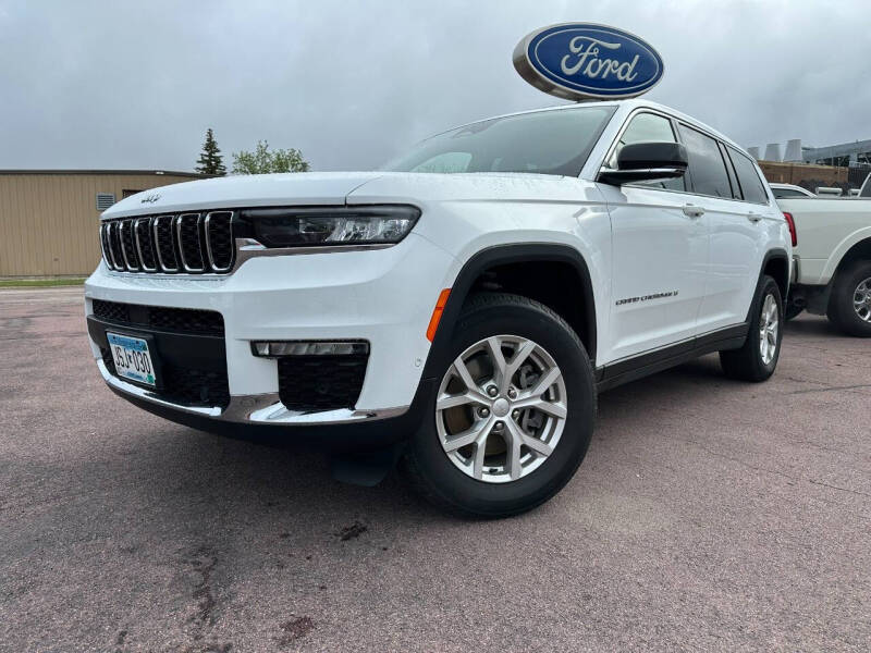 Used 2023 Jeep Grand Cherokee L Limited with VIN 1C4RJKBG1P8744101 for sale in Windom, Minnesota