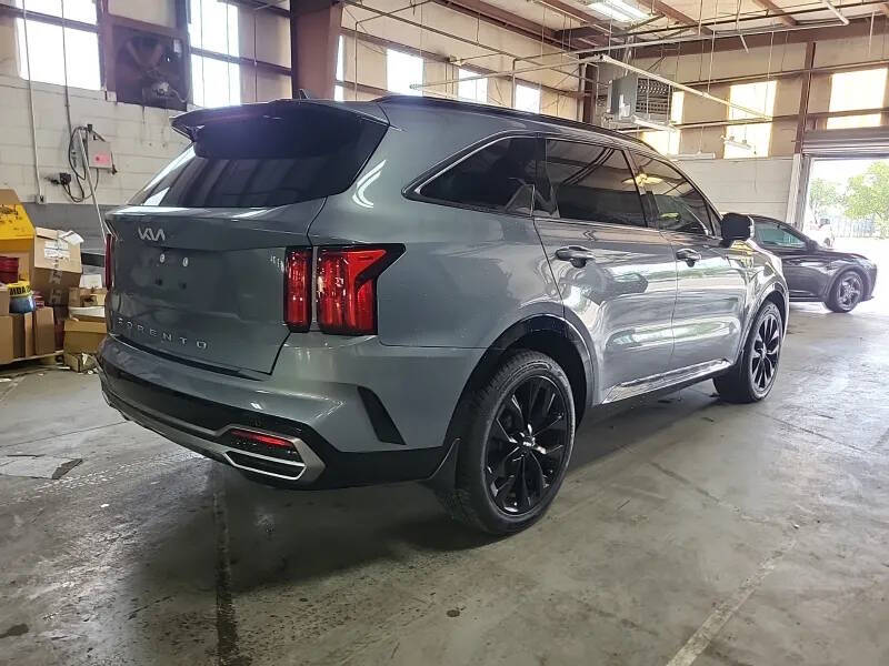 2022 Kia Sorento SX