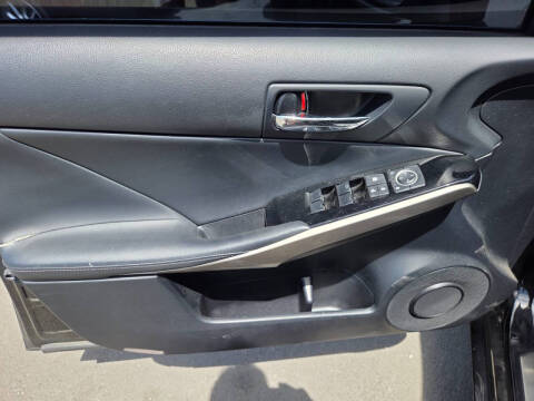 2015 Lexus IS 250