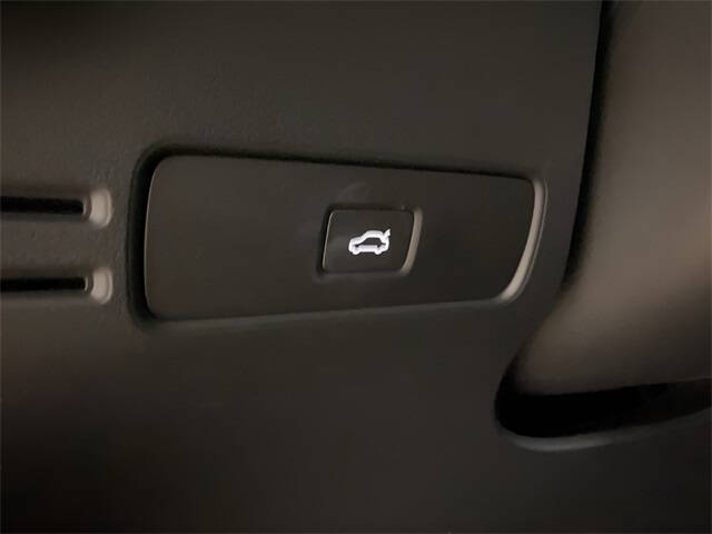 2023 Volvo XC40 Recharge Twin Ultimate