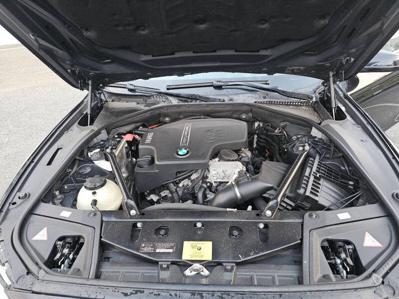 2013 BMW 5 Series 528i xDrive