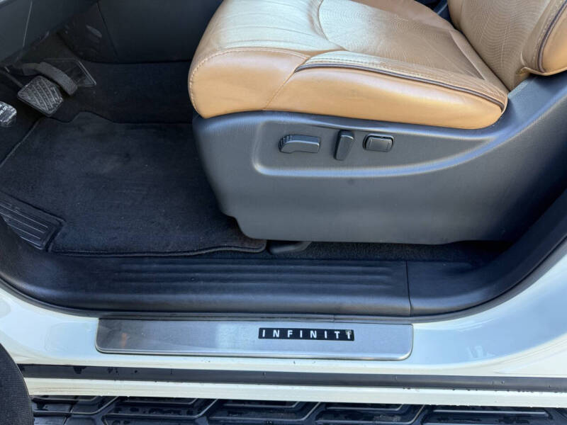 2016 Infiniti QX80 Limited