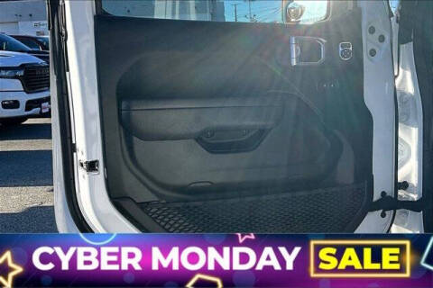 2024 Jeep Gladiator NightHawk