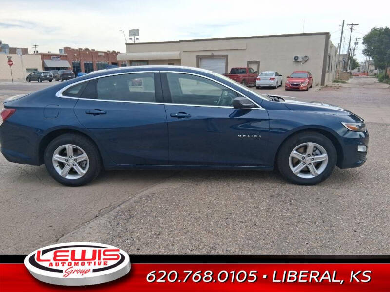 Used 2022 Chevrolet Malibu 1LT with VIN 1G1ZD5ST3NF194696 for sale in Liberal, KS