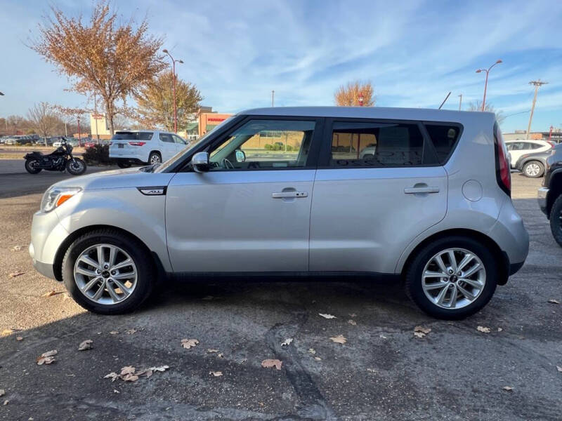 2019 Kia Soul +