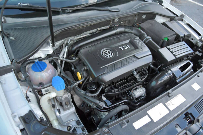 2014 Volkswagen Passat 1.8T SE