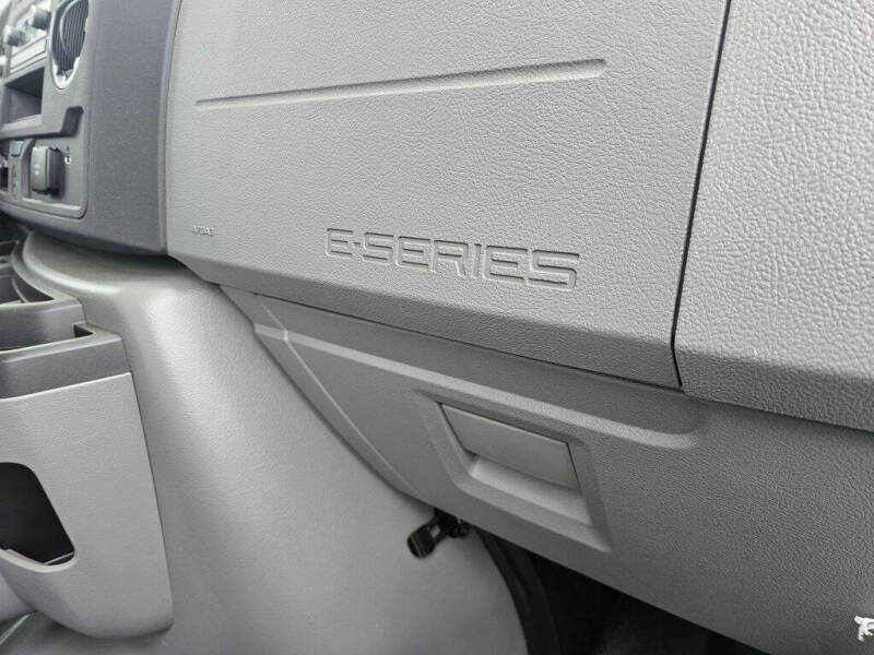 2025 Ford E-Series