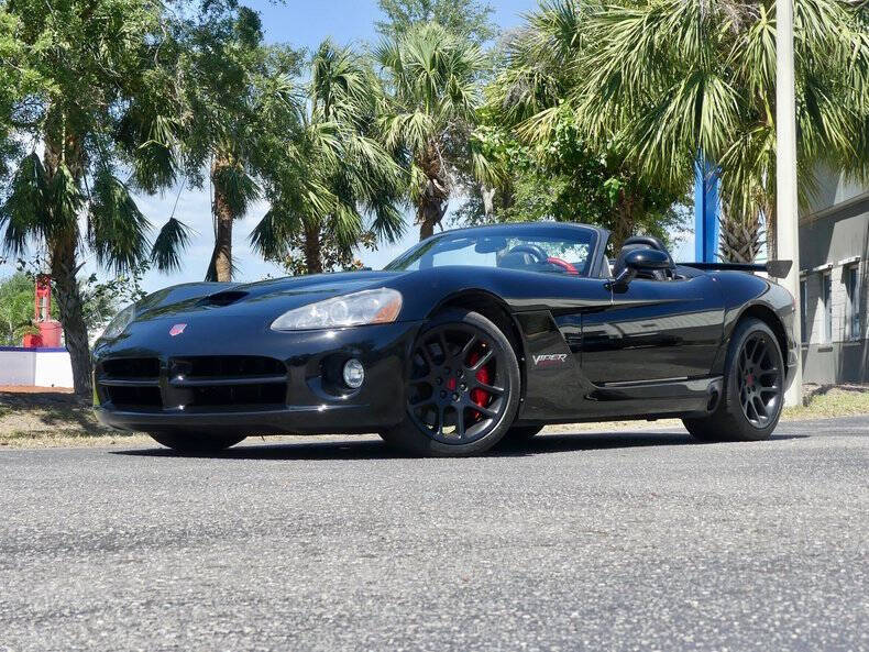 2004 Dodge Viper SRT-10