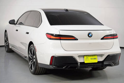 2023 BMW 7 Series 740i