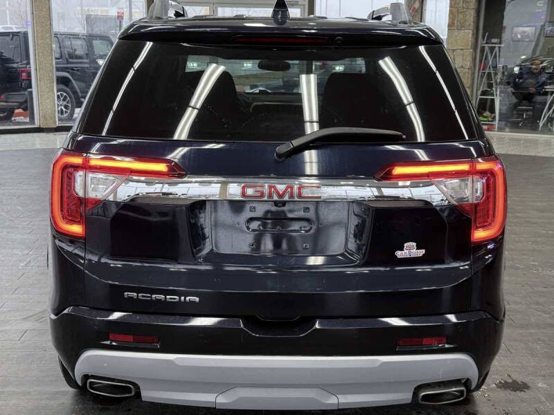 2021 GMC Acadia Denali