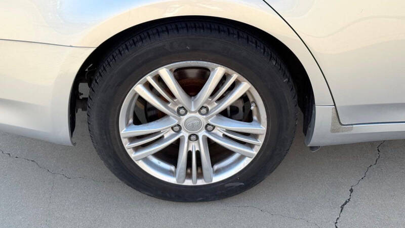 2011 Infiniti G25 Sedan Journey