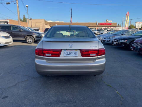 2005 Honda Accord Hybrid