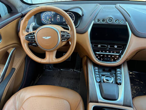 2021 Aston Martin DBX
