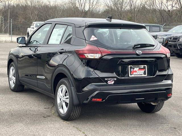 2025 Nissan Kicks Play S