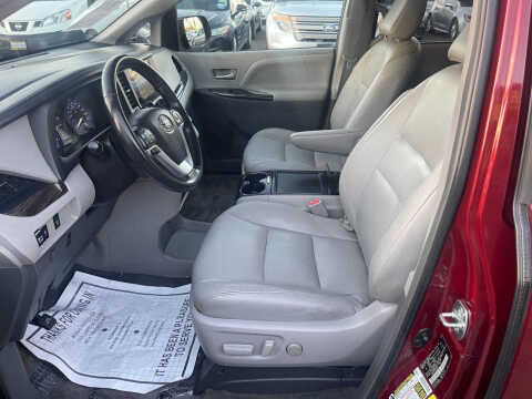 2015 Toyota Sienna