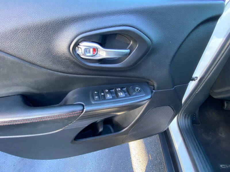 2017 Jeep Cherokee Trailhawk