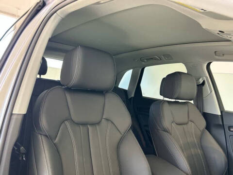 2025 Audi Q5 quattro S line Prem Plus 45 TFSI