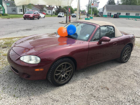 2003 Mazda MX-5 Miata for sale at Antique Motors in Plymouth IN