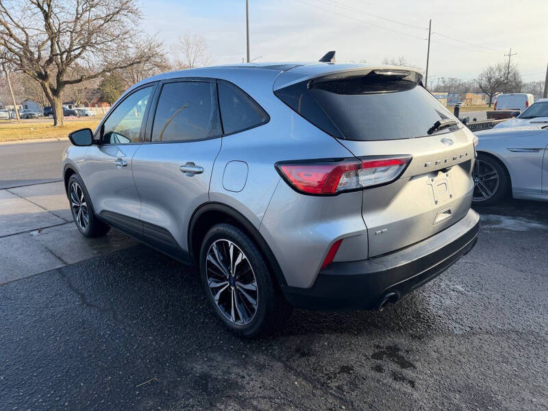2021 Ford Escape SE