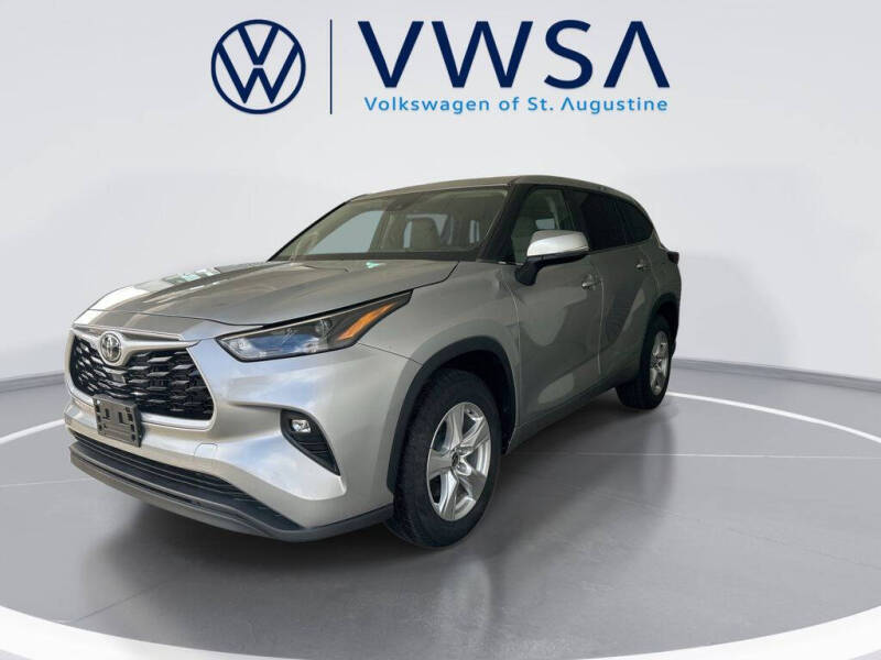2023 Toyota Highlander LE