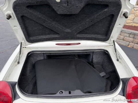 2002 Ford Thunderbird Deluxe