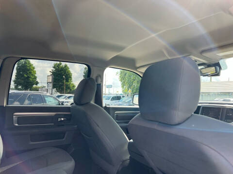 2015 RAM 1500 Big Horn